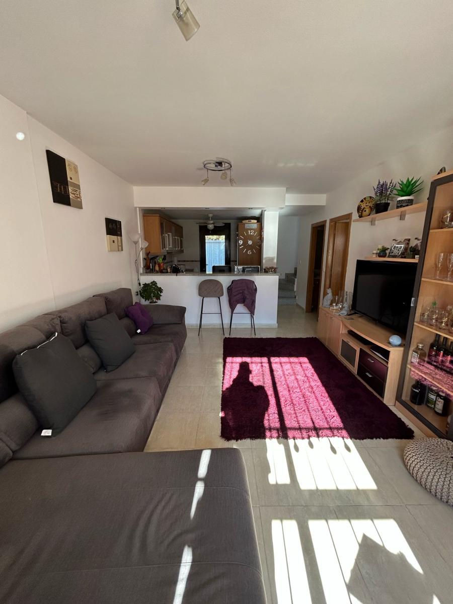 Vendita. Bifamiliare a Villamartin