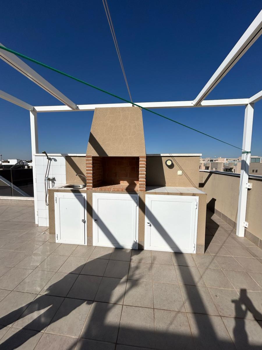 Verkoop. Villa in Torre De La Horadada