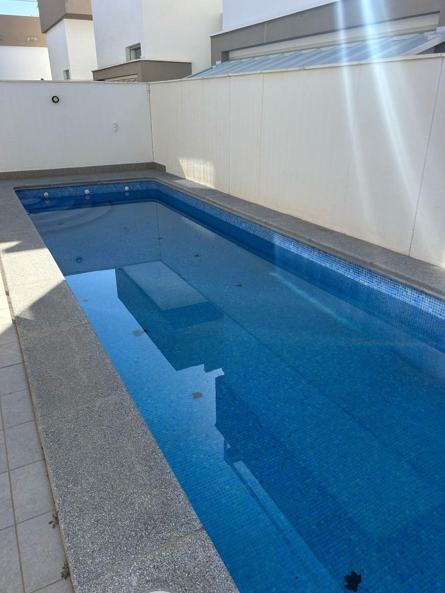 Verkoop. Villa in Torre De La Horadada