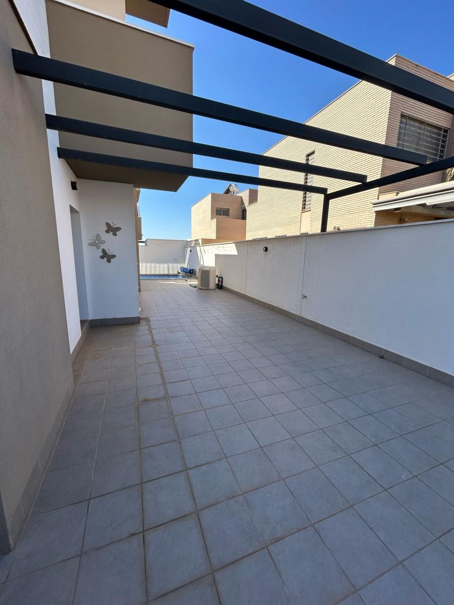 Verkoop. Villa in Torre De La Horadada