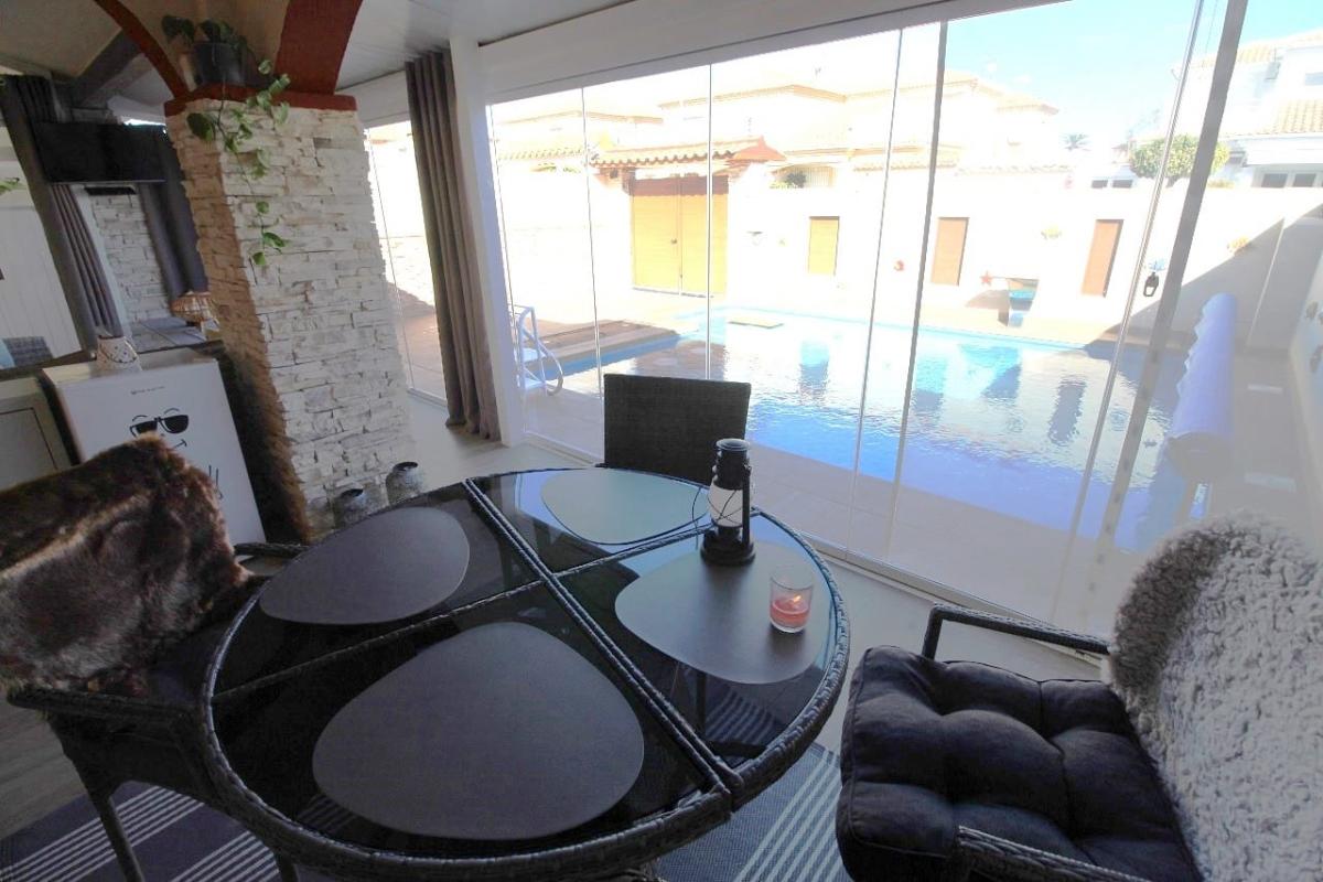 Verkoop. Geschakelde woning in Torre De La Horadada