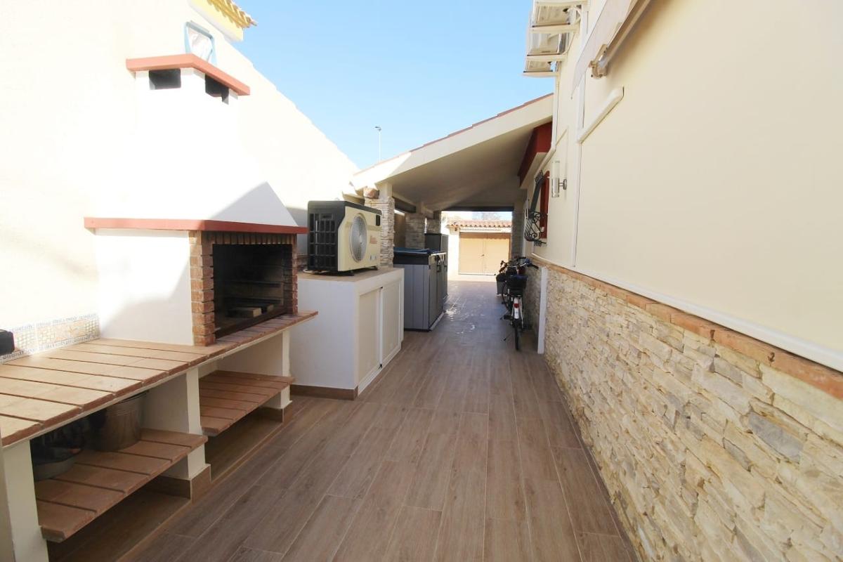 Verkoop. Geschakelde woning in Torre De La Horadada