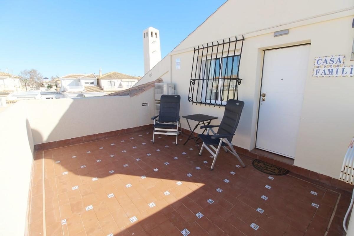 Verkoop. Geschakelde woning in Torre De La Horadada