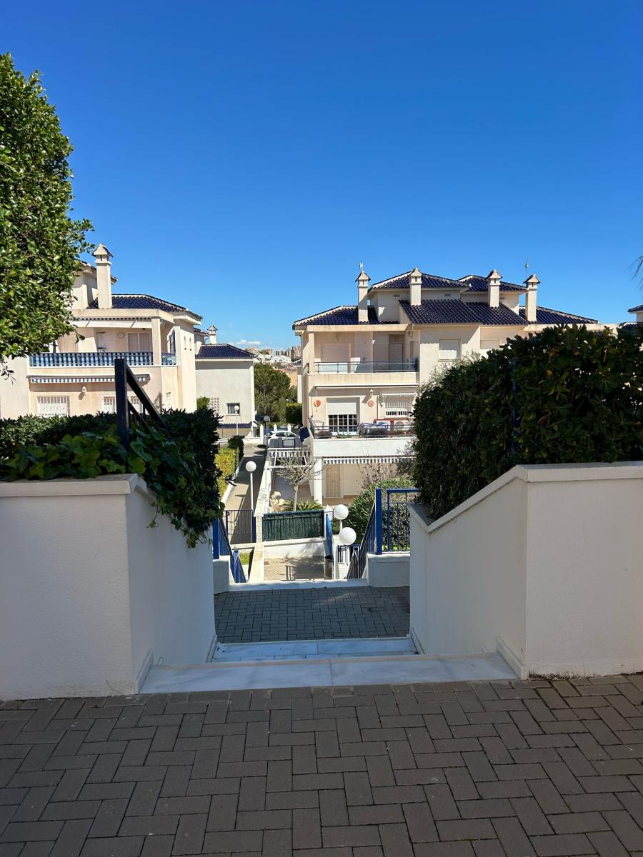 Verkoop. Appartement in Torre De La Horadada