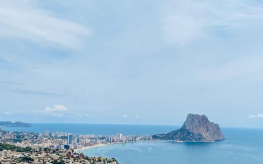 EXCLUSIVE VILLA WITH SPECTACULAR VIEWS