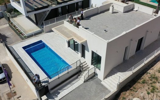 BRAND NEW VILLAS ON ONE LEVEL IN POLOP !!!