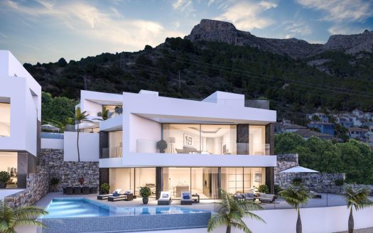 LUXURY VILLA WITH SEA VIEWS