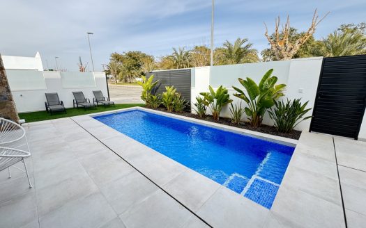 Villa for sale in Pilar De La Horadada