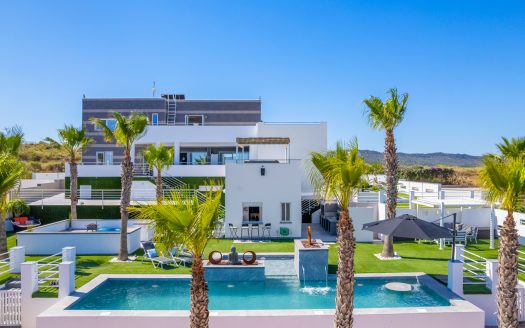 Villa for sale in Torremendo