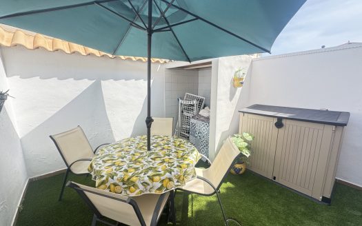 Townhouse for sale in La Zenia
