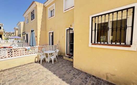 Apartment for sale in Villamartin