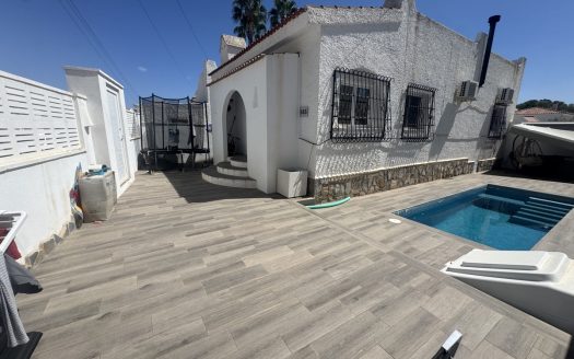 Villa for sale in Blue Lagoon