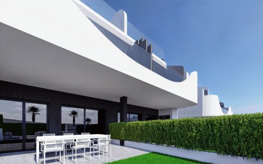 Bungalows of New Construction in San Miguel de Salinas – Nature, Golf and Comfort