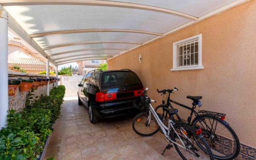 Villa for sale in Orihuela Costa