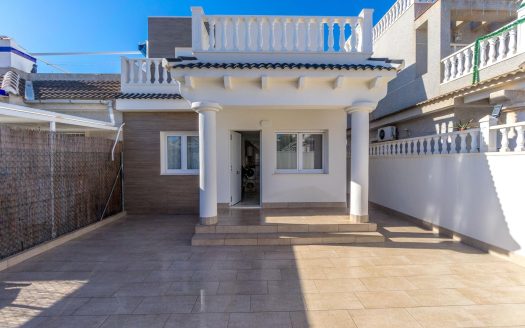 Villa for sale in Torrevieja