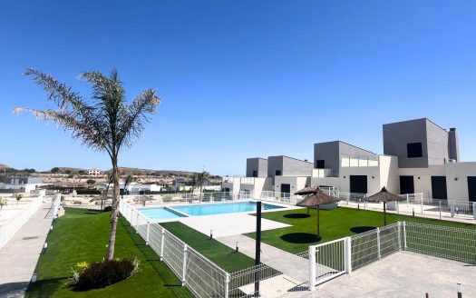 NEW BUILD TOWNHOUSES IN ALTAONA GOLF RESORT, MURCIA