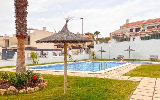 Townhouse for sale in San Miguel de Salinas