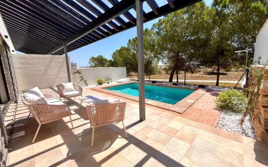 Elegant One-Level Townhouses with Private Pool in Peraleja Golf Resort – Costa Cálida