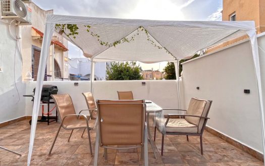 Bungalow for sale in Orihuela Costa