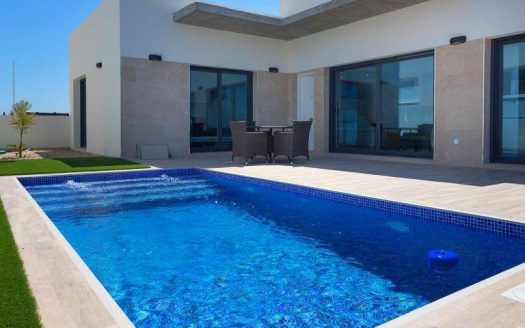 THE MEDITERRANEAN LIFESTYLE ALL ON ONE LEVEL