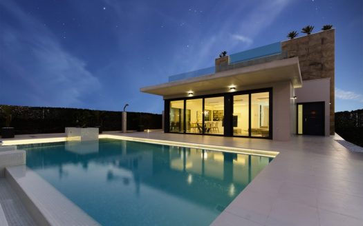 NEW CONSTRUCTION VILLAS 250 m FROM THE BEACH IN CAMPOAMOR
