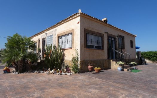 Villa for sale in Rafal