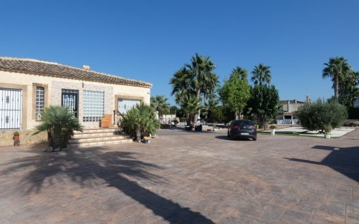 Villa for sale in Rafal