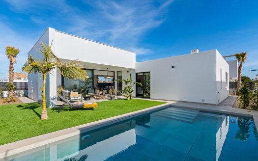 NEW BUILD VILLAS IN MAR DE CRISTAL