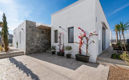 NEW BUILD VILLAS IN MAR DE CRISTAL