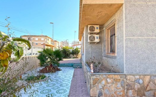 Detached Villa for sale in Torrevieja