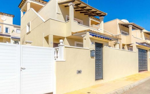 Detached Villa for sale in Orihuela Costa