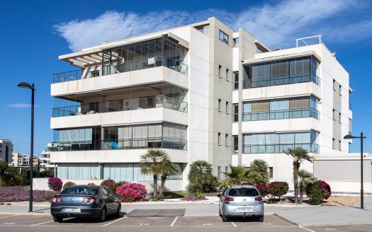 Penthouse for sale in Villamartin