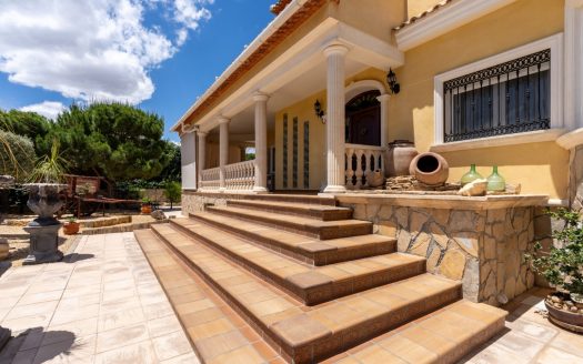 Villa for sale in San Vicente del Raspeig