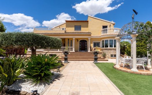 Villa for sale in San Vicente del Raspeig