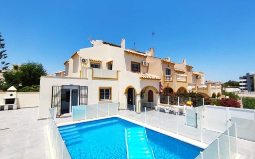 Quad Villa for sale in Play Flamenca