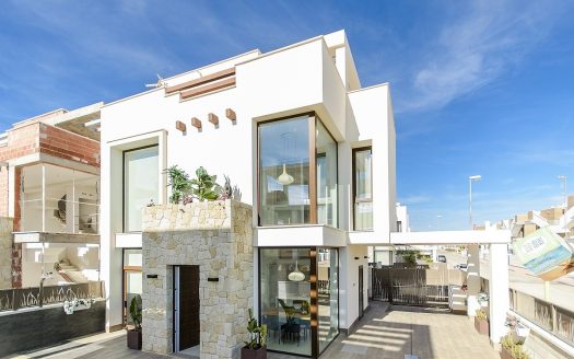 NEW BUILT VILLA IN PLAYA HONDA
