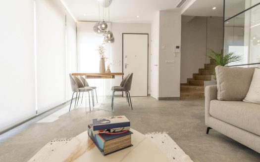 NEW BUILD VILLAS IN PILAR DE LA HORADADA ON THE GOLF COURSE