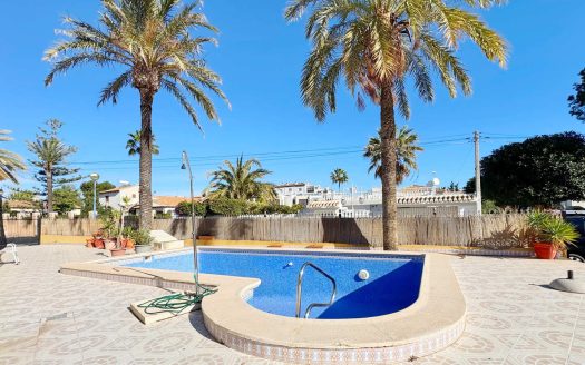 Townhouse for sale in Orihuela Costa