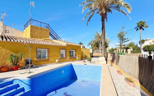 Townhouse for sale in Orihuela Costa