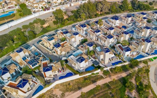 Villa for sale in Orihuela Costa