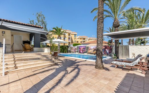 Villa for sale in Torrevieja