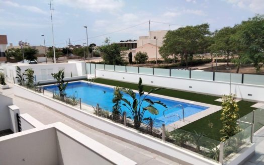 Newly Built Bungalows with Solarium or Garden in Pilar de la Horadada
