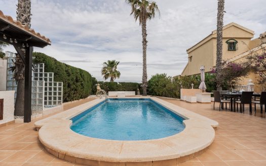 Villa for sale in Gran Alacant