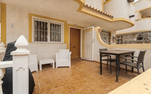 Townhouse for sale in Orihuela Costa