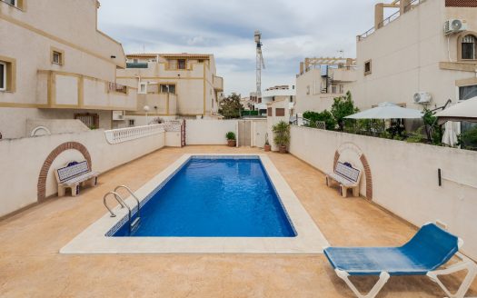 Townhouse for sale in Orihuela Costa