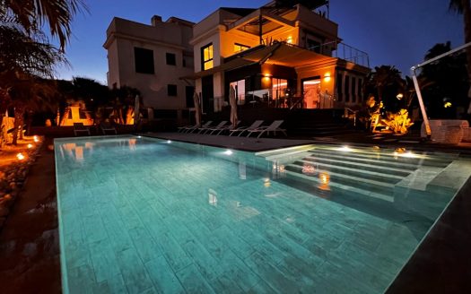 Villa for sale in Orihuela Costa