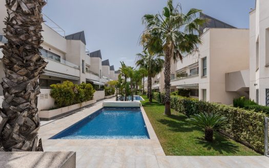 Villa for sale in La Veleta