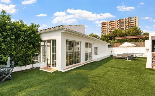 Villa for sale in Cabo de las Huertas