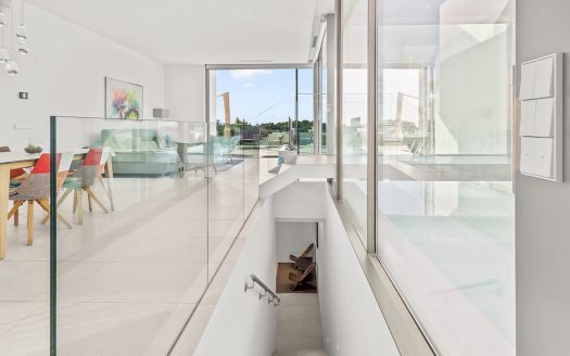 Villa for sale in Las Colinas Golf and Country Club