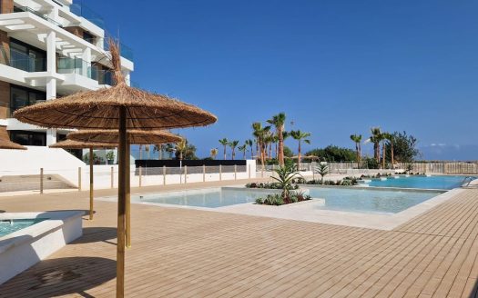 MEDITERRANEAN HOUSING A FEW METERS FROM THE SEA